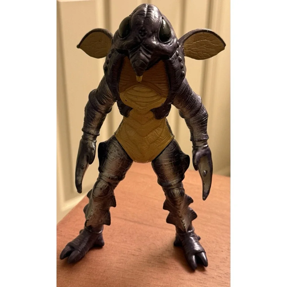 VTG Power Rangers Action Figure Guitardo Bandai Purple Fly Evil Space Alien 1993